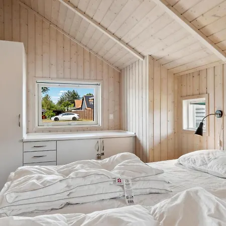 Feriehus Stunning In With Kitchen *