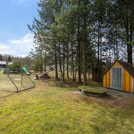Four-bedroom Holiday In Hals