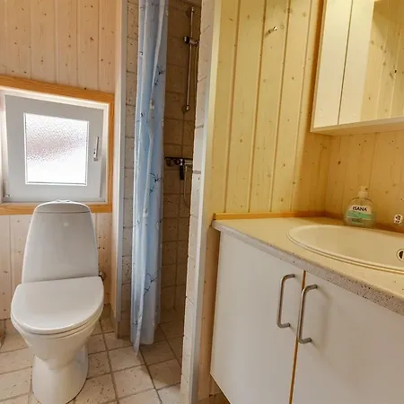 Four-bedroom Holiday In * Hals